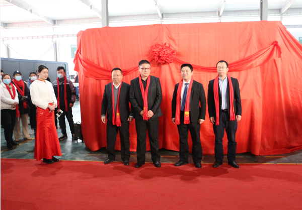 ”奮進二十載，同心筑未來“龍雕激光4萬瓦全球首發(圖1)